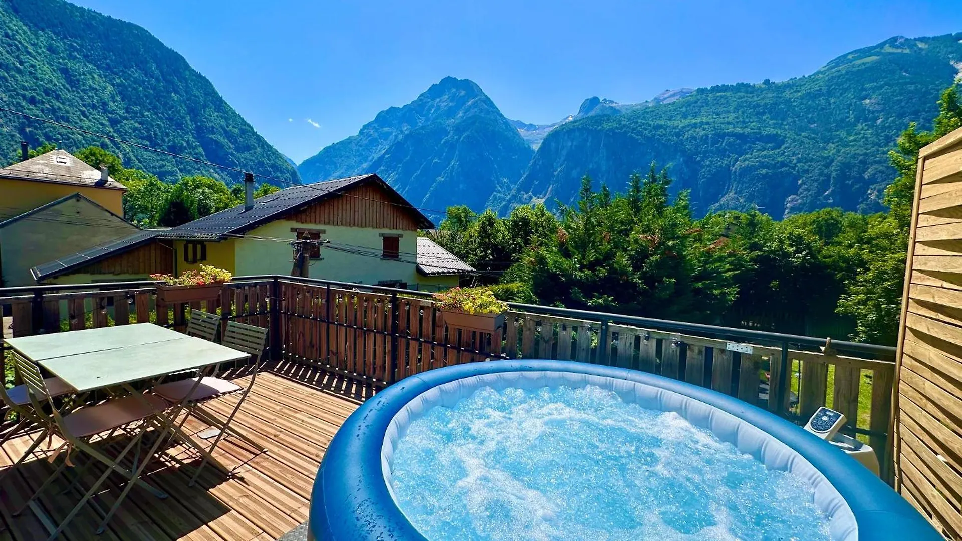 Le Dune Logement Le Bourg-d'Oisans 0*,  France